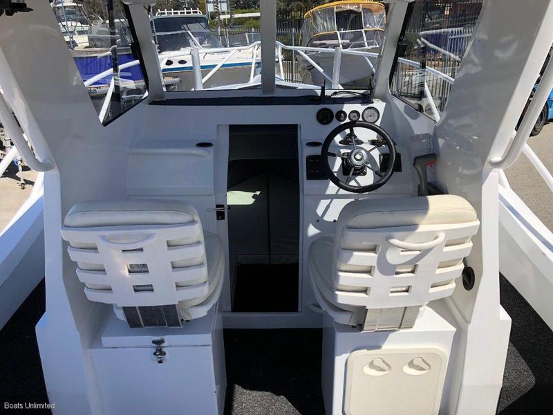 Razerline 6.6 Centre Cab Walkaround Full HArdtop with Glass Sliding Windows