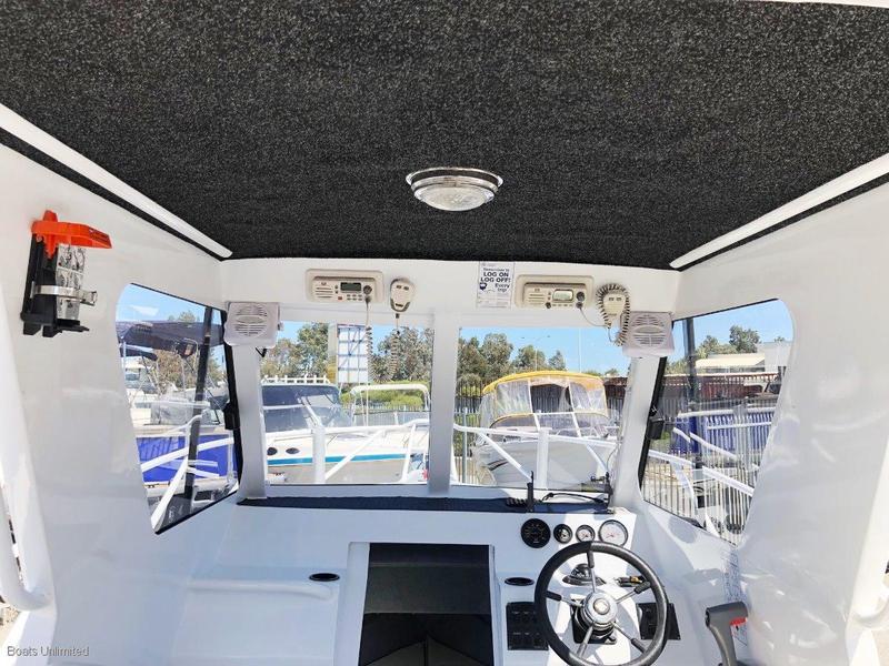 Razerline 6.6 Centre Cab Walkaround Full HArdtop with Glass Sliding Windows