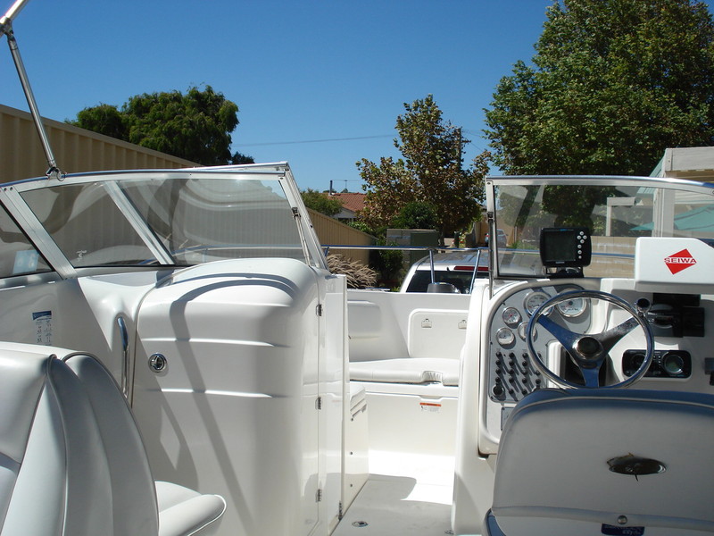 2005 AQUASPORT OSPREY 7.2m.