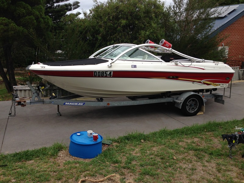 2007 SEA RAY 185 SPORT