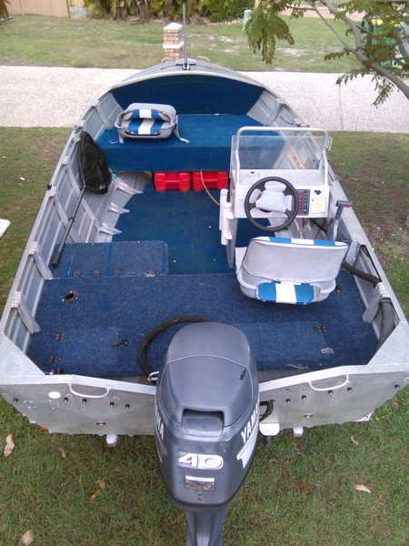 2001 QUINTREX 4 10 DORY