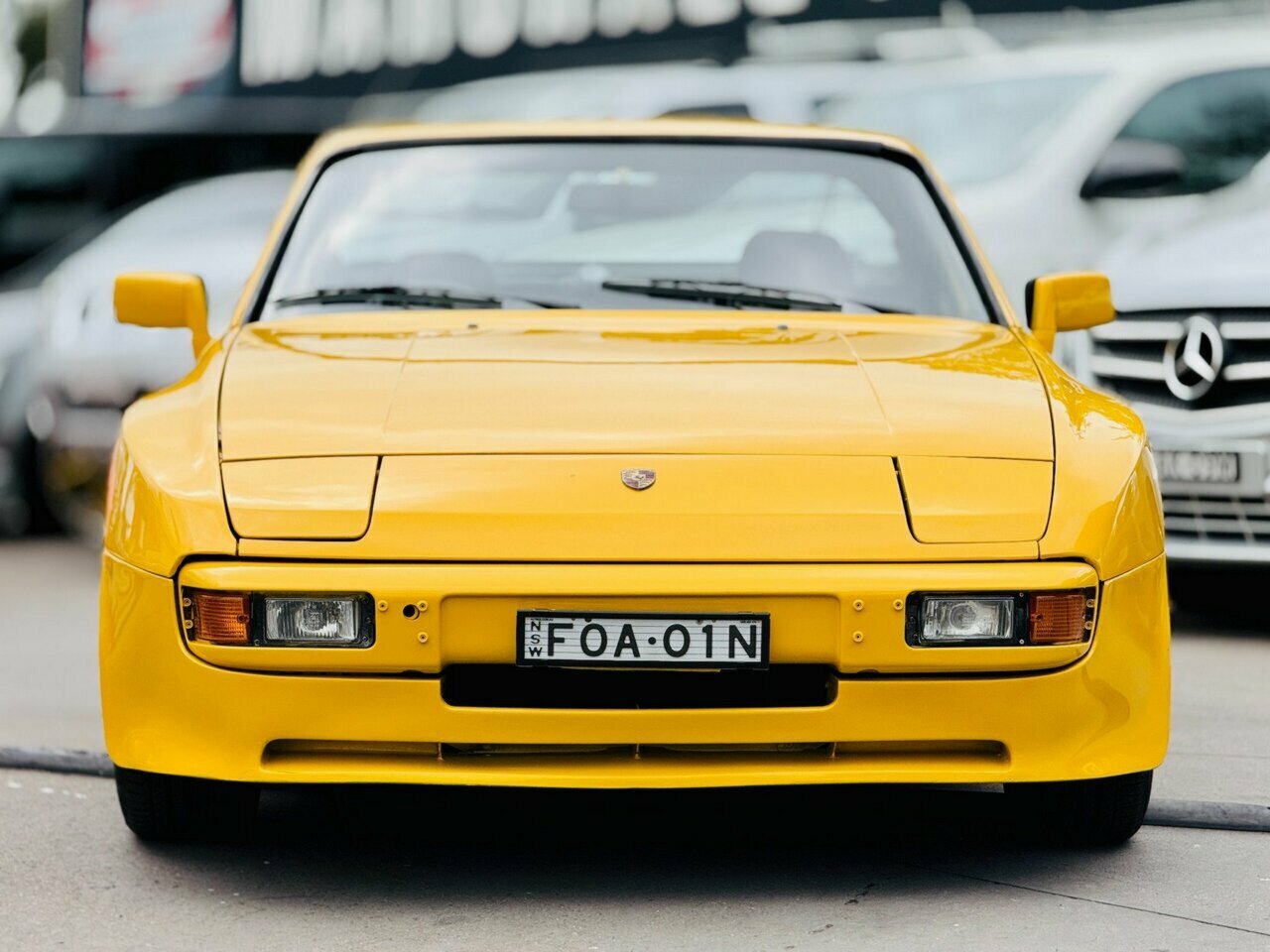 1985 PORSCHE 944 MANUAL 2D COUPE
