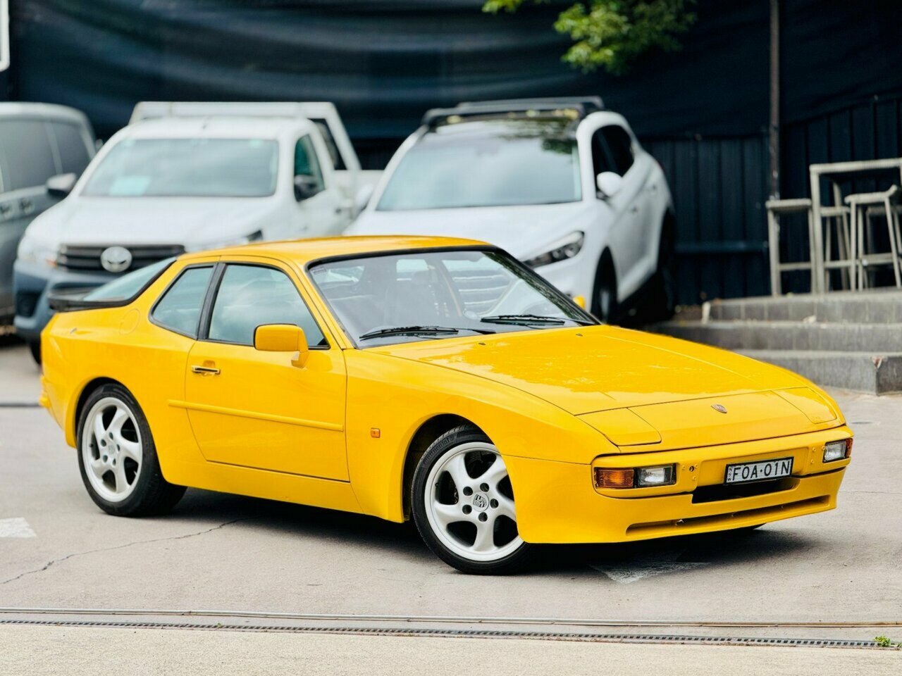 1985 PORSCHE 944 MANUAL 2D COUPE