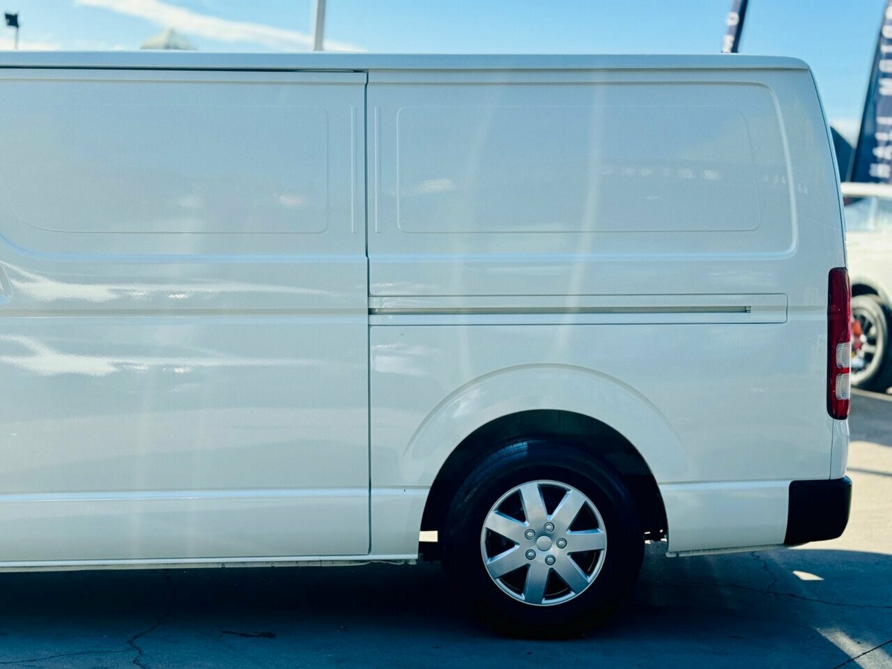 2013 TOYOTA HIACE LWB KDH201R AUTOMATIC 4D VAN