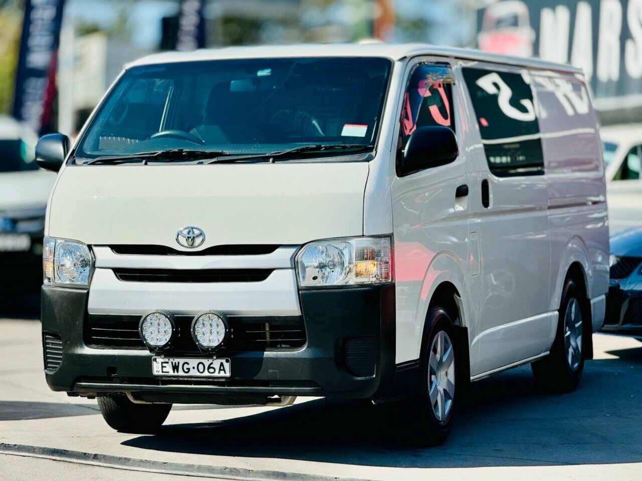 2018 TOYOTA HIACE LWB KDH201R MY16 MANUAL 4D VAN