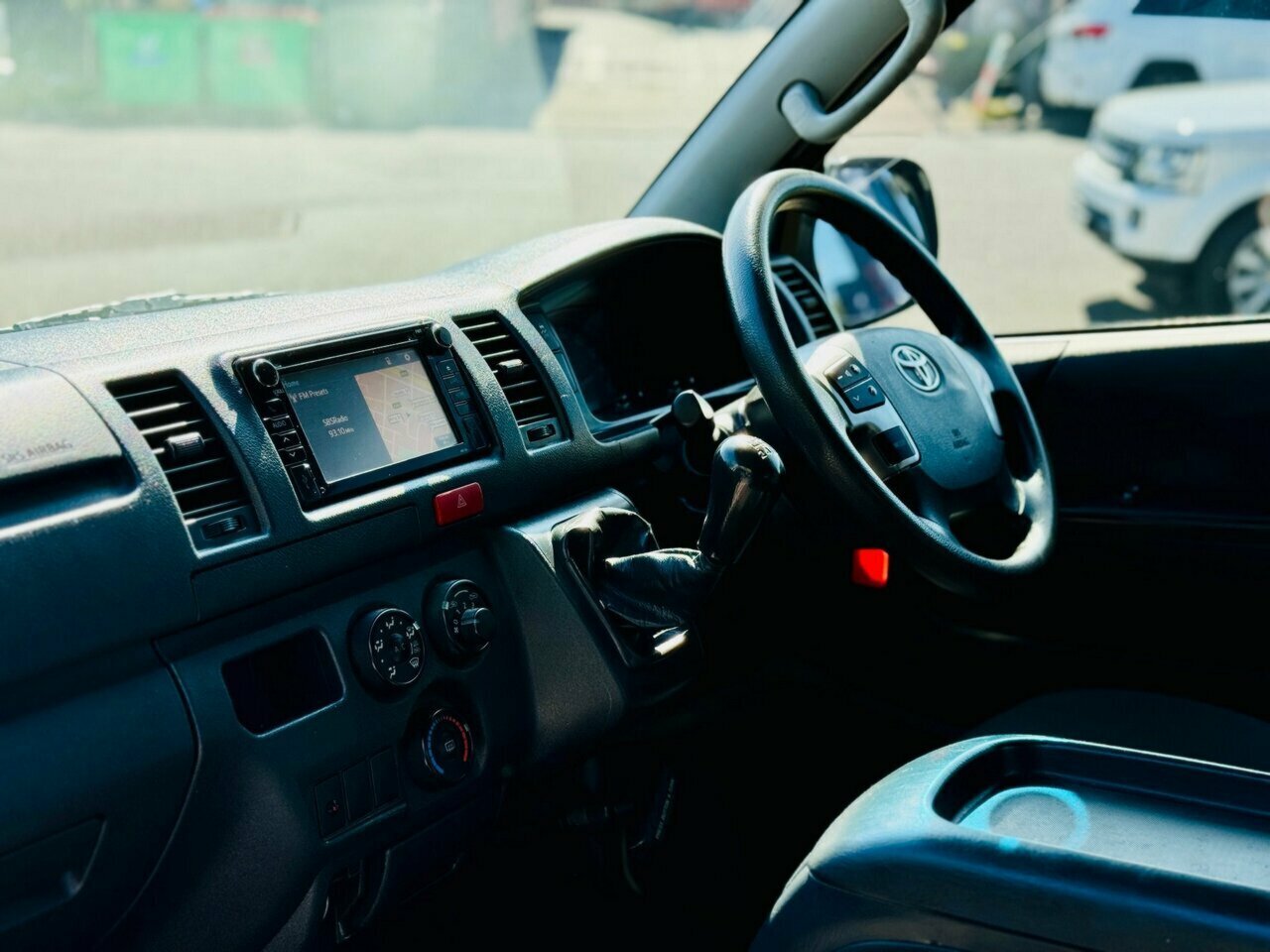 2018 TOYOTA HIACE LWB KDH201R MY16 MANUAL 4D VAN