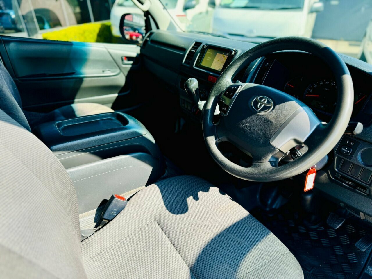 2018 TOYOTA HIACE LWB KDH201R MY16 MANUAL 4D VAN
