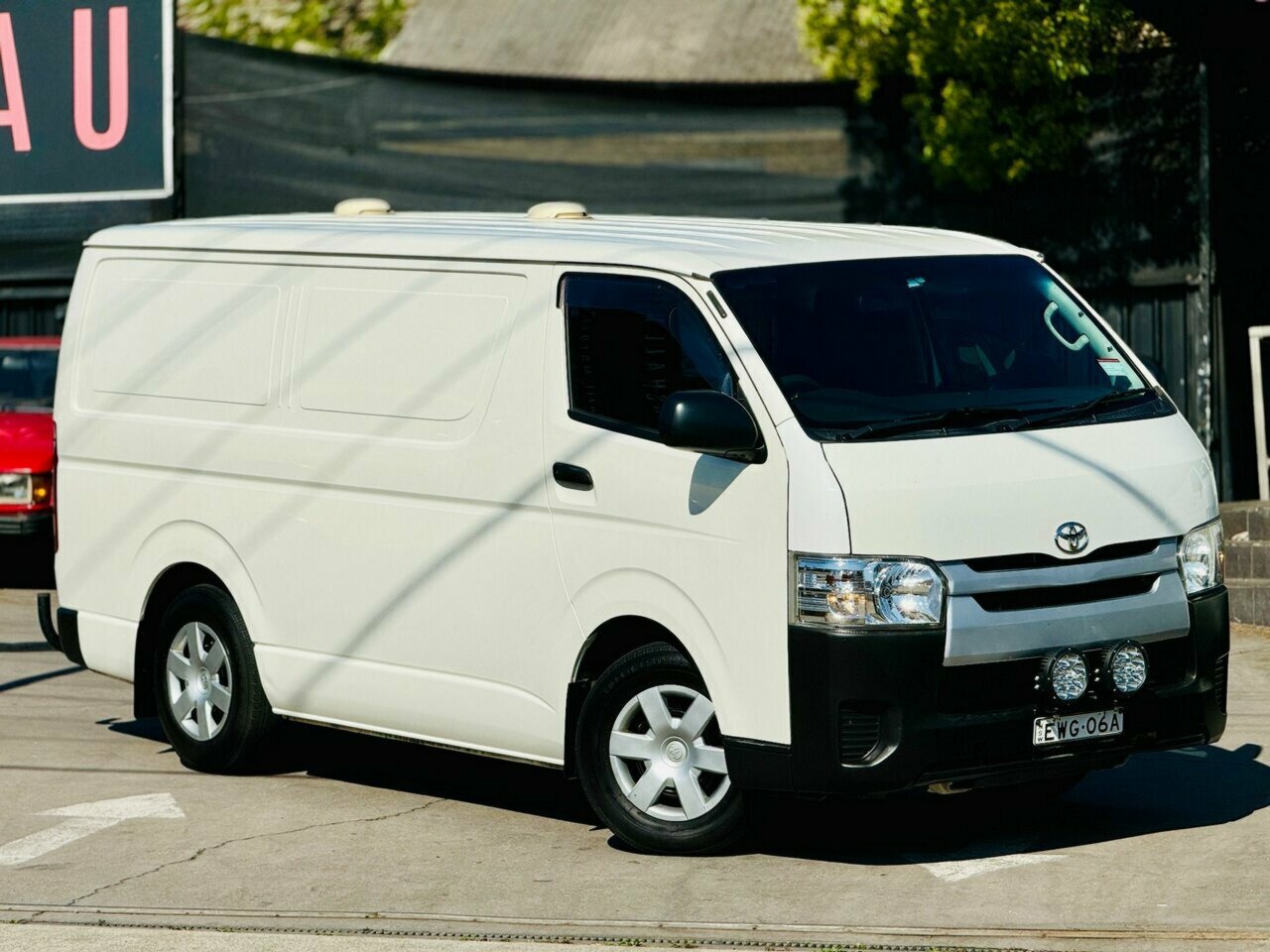 2018 TOYOTA HIACE LWB KDH201R MY16 MANUAL 4D VAN