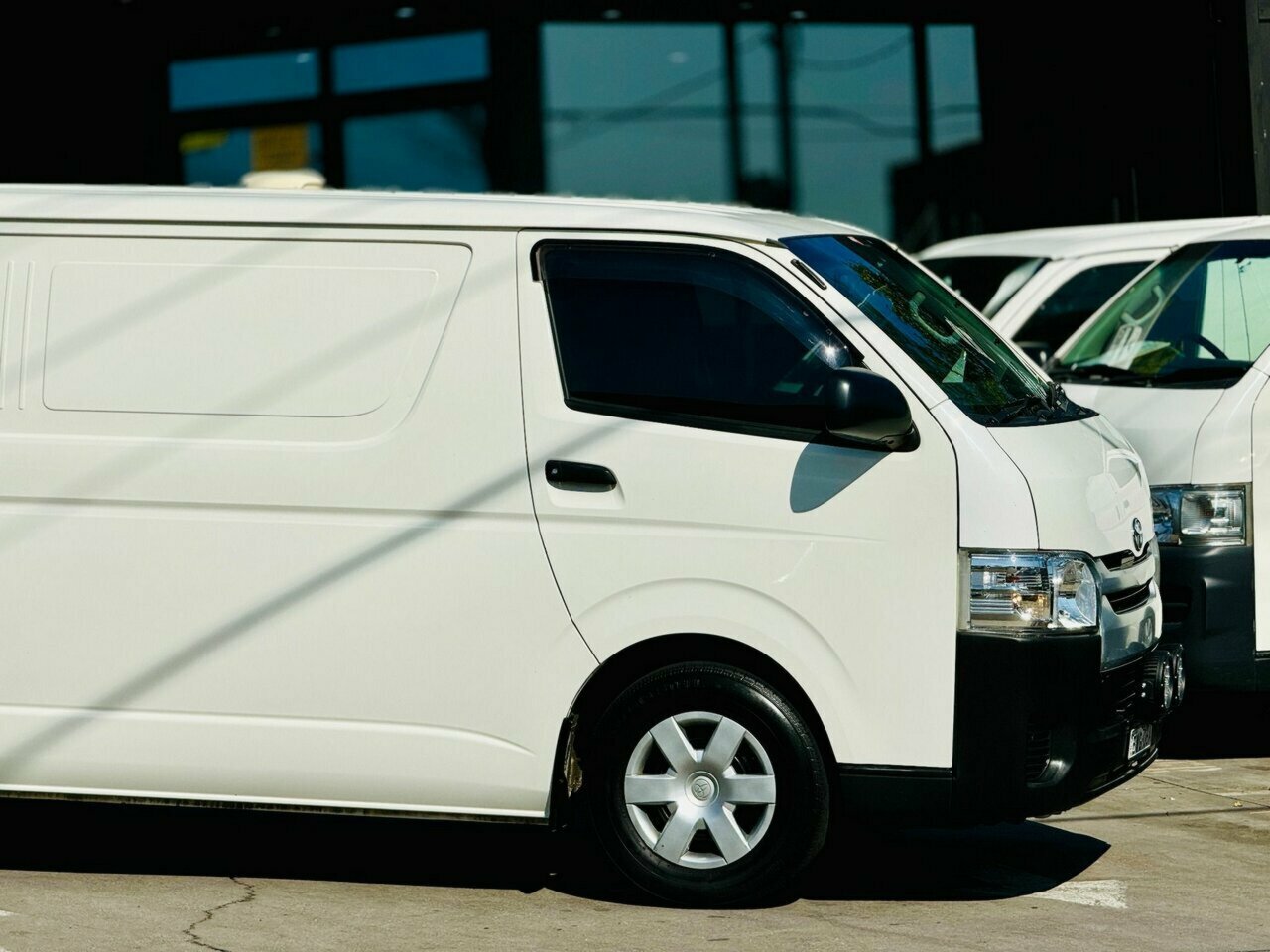 2018 TOYOTA HIACE LWB KDH201R MY16 MANUAL 4D VAN
