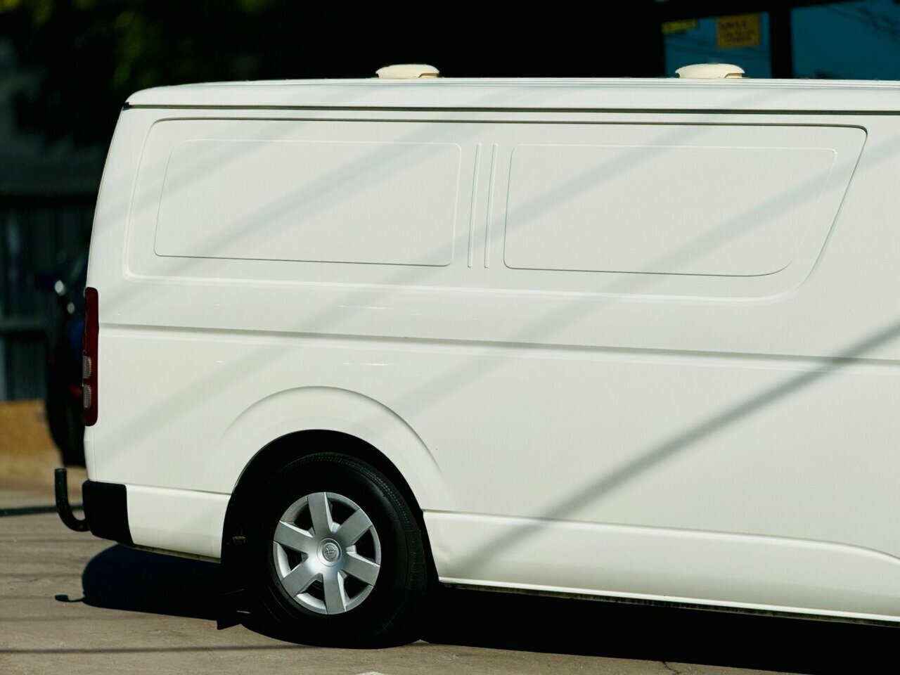 2018 TOYOTA HIACE LWB KDH201R MY16 MANUAL 4D VAN