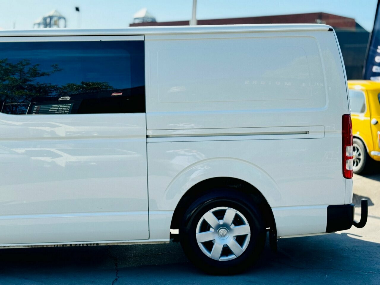 2018 TOYOTA HIACE LWB KDH201R MY16 MANUAL 4D VAN