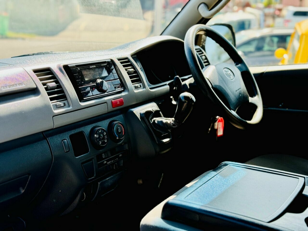 2013 TOYOTA HIACE LWB KDH201R MY12 UPGRADE MANUAL 4D VAN