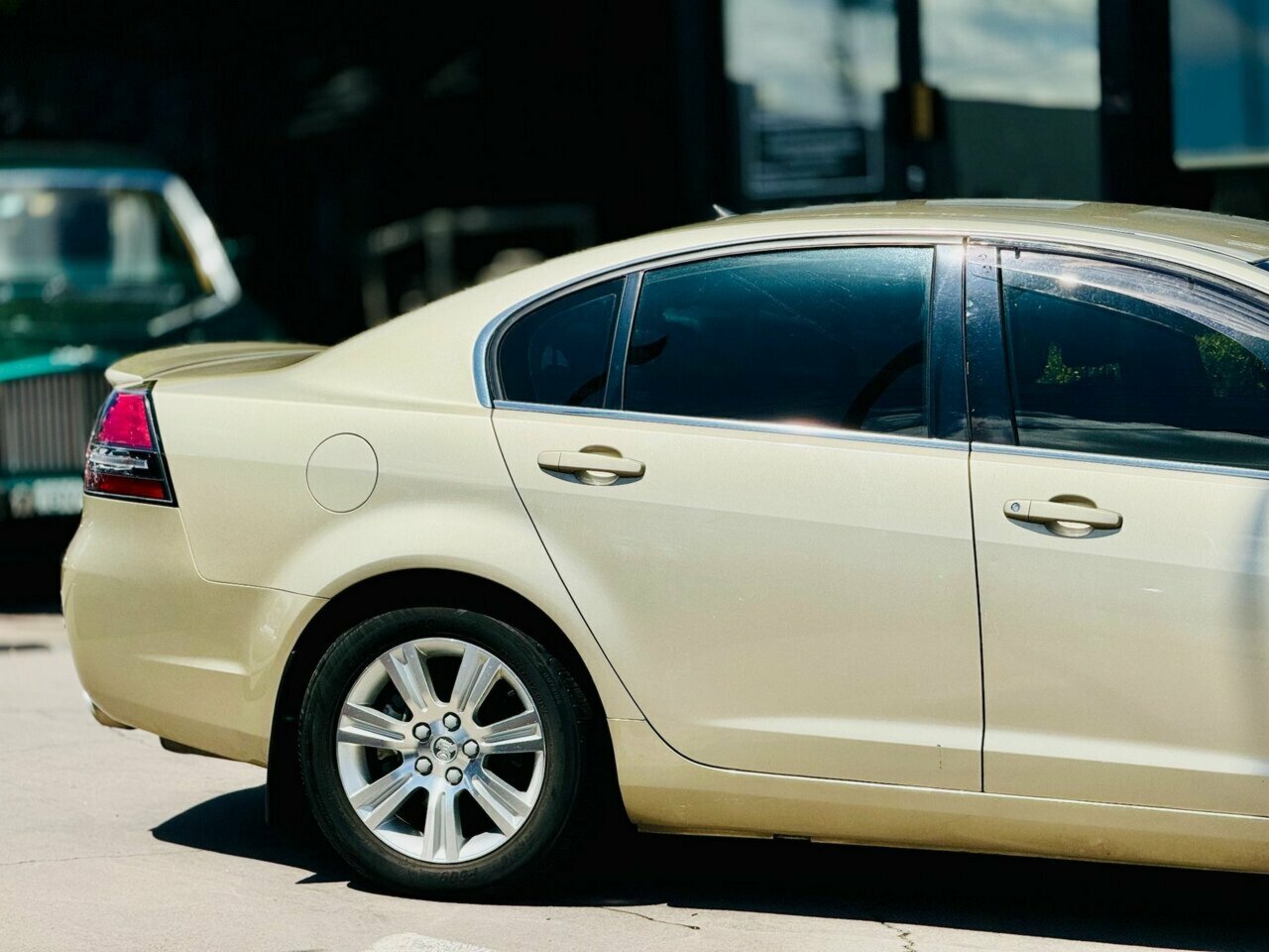 2008 HOLDEN CALAIS VE MY08 AUTOMATIC 4D SEDAN