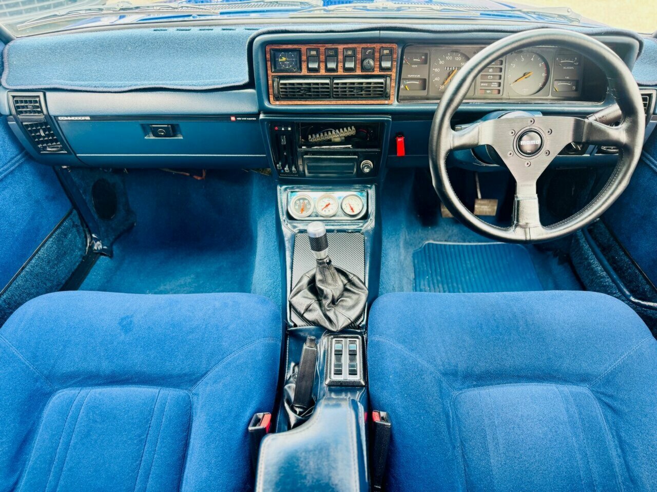 1983 HOLDEN COMMODORE VH SLE MAN 4SP 5.0 SEDAN
