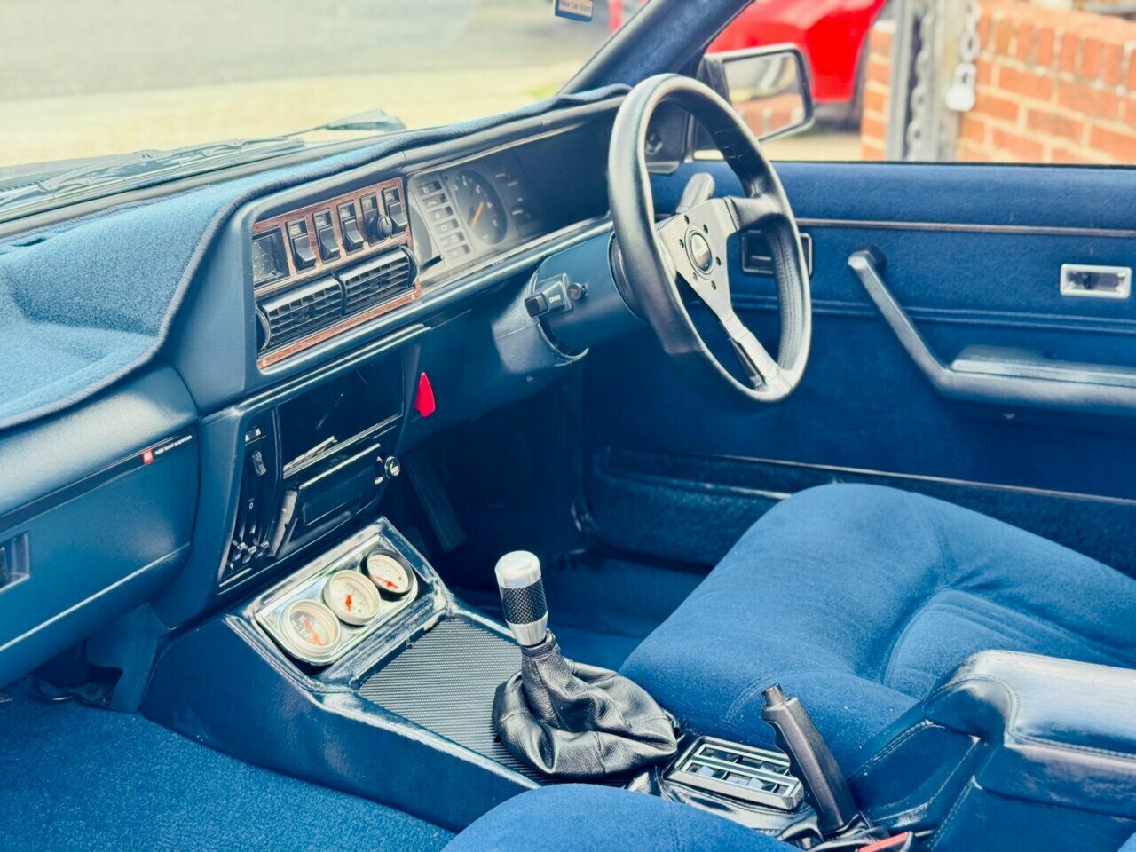1983 HOLDEN COMMODORE VH SLE MAN 4SP 5.0 SEDAN