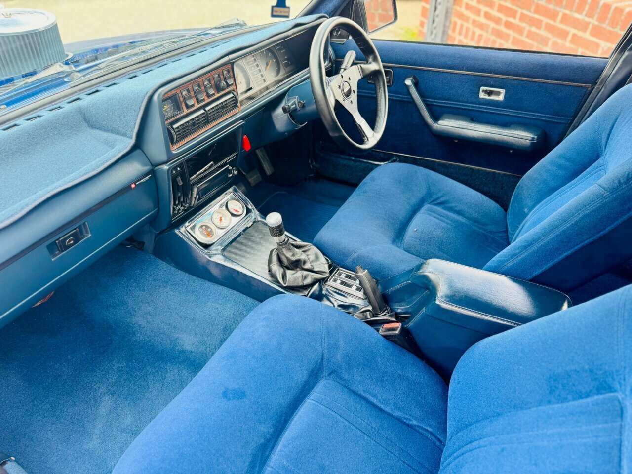 1983 HOLDEN COMMODORE VH SLE MAN 4SP 5.0 SEDAN