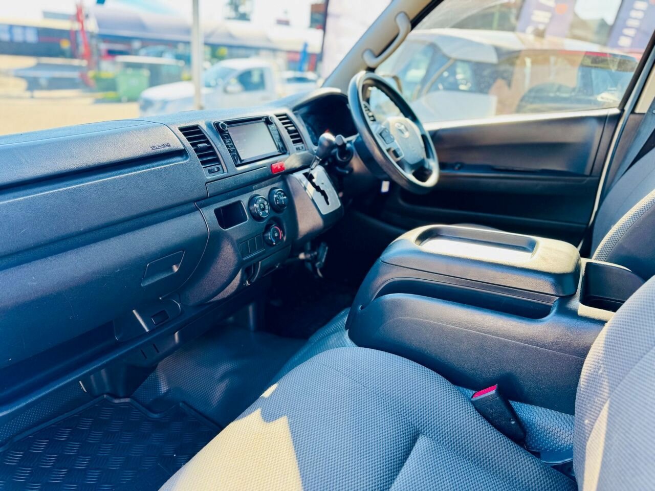 2017 TOYOTA HIACE LWB KDH201R MY16 AUTOMATIC 4D VAN