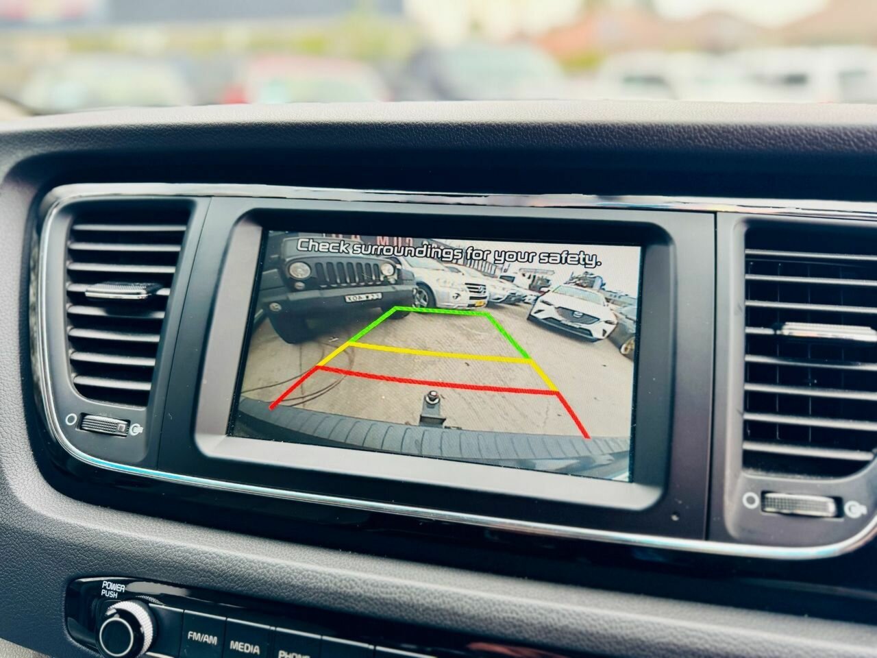 2017 KIA CARNIVAL SLI YP MY17 AUTOMATIC 4D WAGON