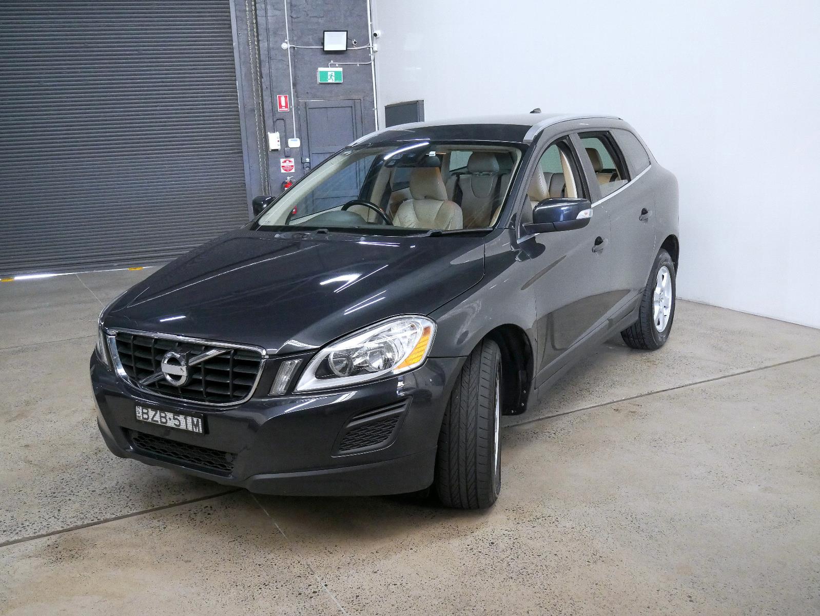 2011 VOLVO XC60 DZ MY11 3.2 6 SP AUTOMATIC GEARTRONIC 4D WAGON