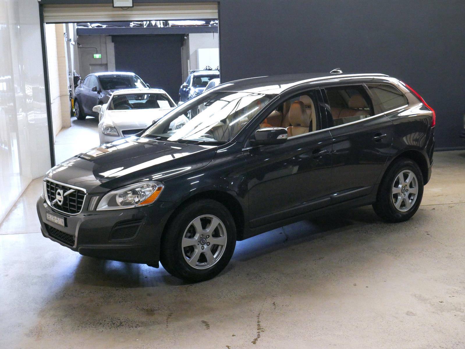 2011 VOLVO XC60 DZ MY11 3.2 6 SP AUTOMATIC GEARTRONIC 4D WAGON