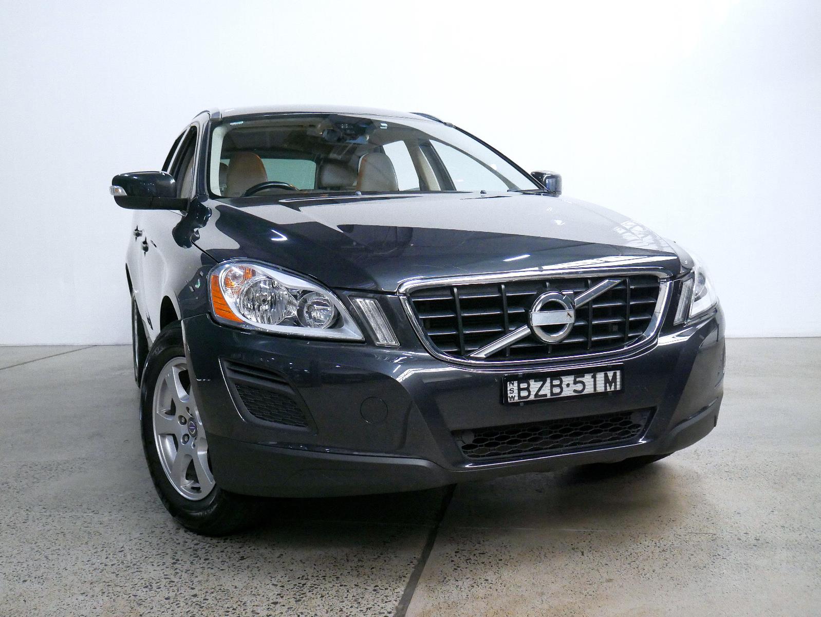 2011 VOLVO XC60 DZ MY11 3.2 6 SP AUTOMATIC GEARTRONIC 4D WAGON
