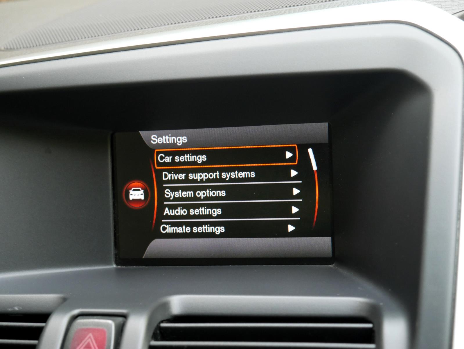 2011 VOLVO XC60 DZ MY11 3.2 6 SP AUTOMATIC GEARTRONIC 4D WAGON