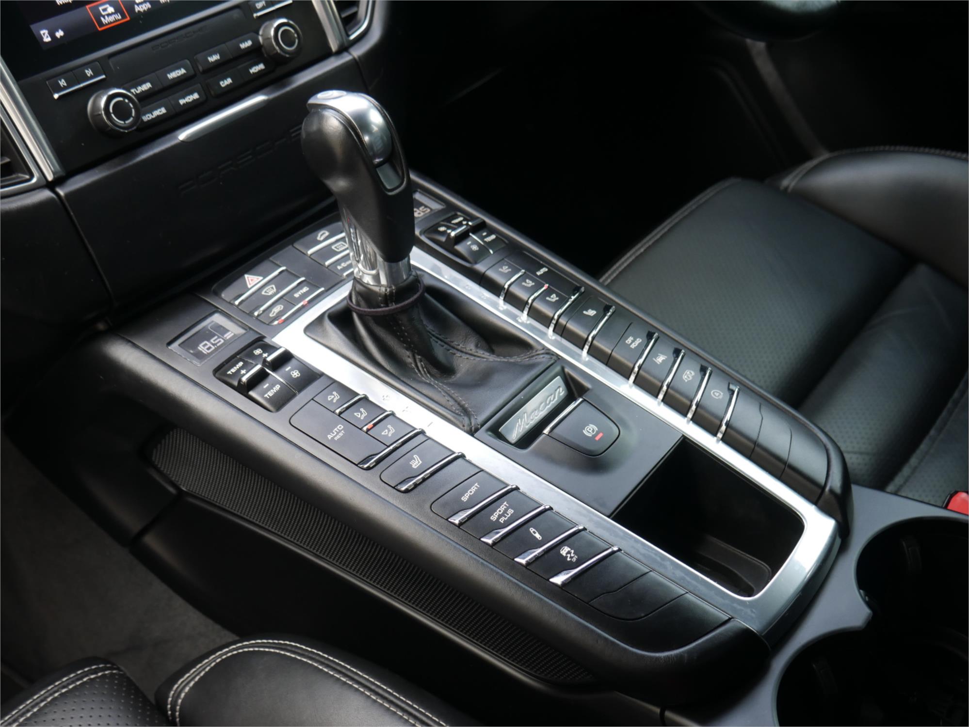 2018 PORSCHE MACAN 95B MY18 GTS 7 SP AUTO DUAL CLUTCH 4D WAGON