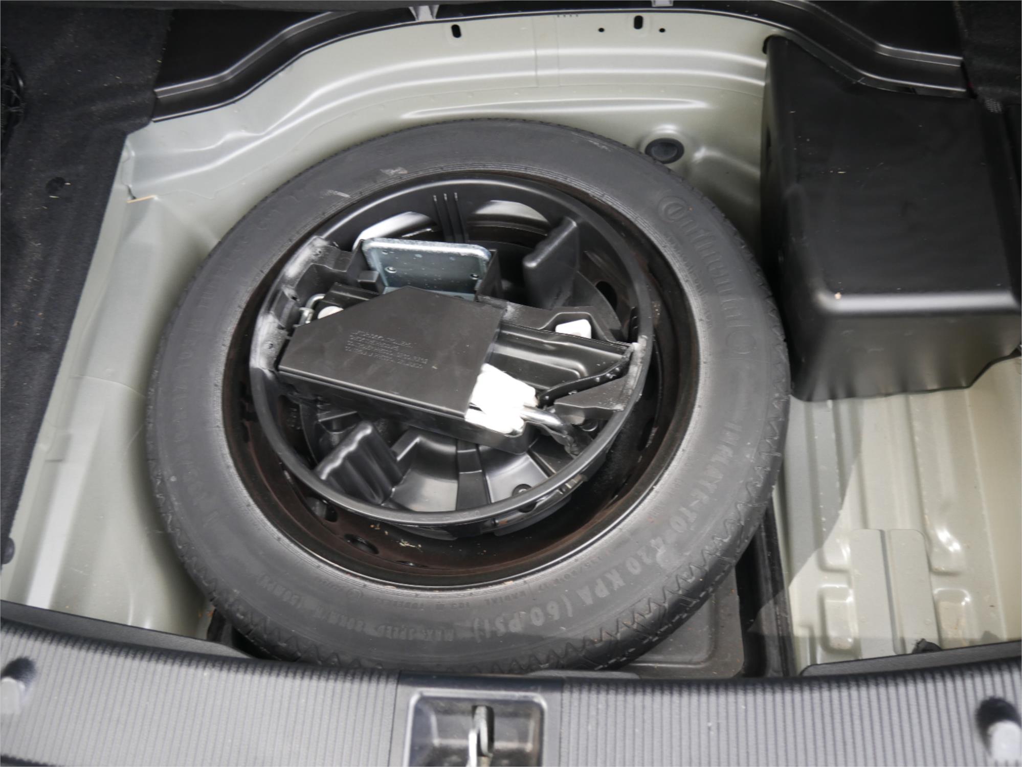 2013 MERCEDES-BENZ E400 207 MY13 7 SP AUTOMATIC 2D COUPE
