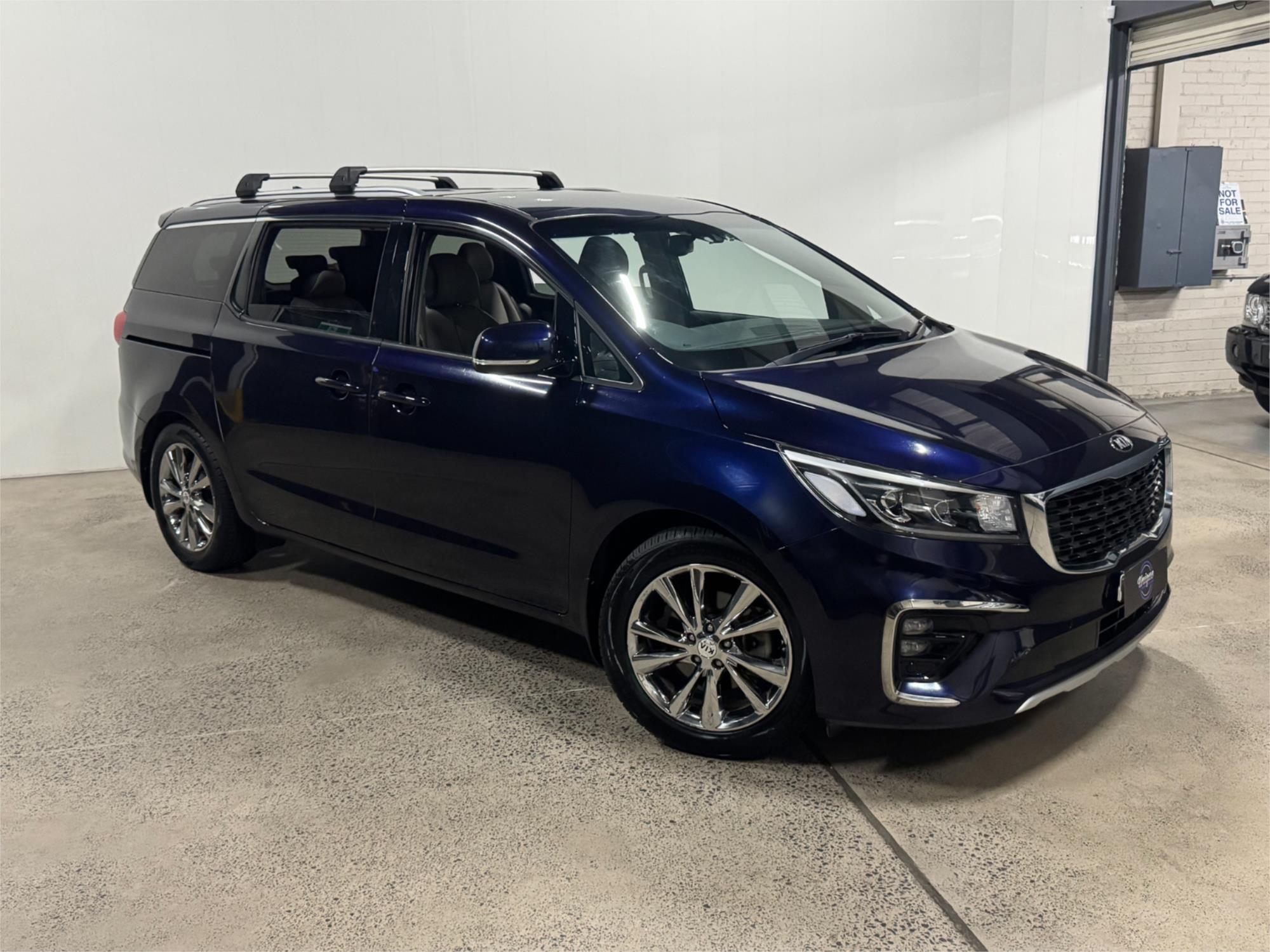 2018 KIA CARNIVAL YP PE MY19 PLATINUM 8 SP AUTOMATIC 4D WAGON