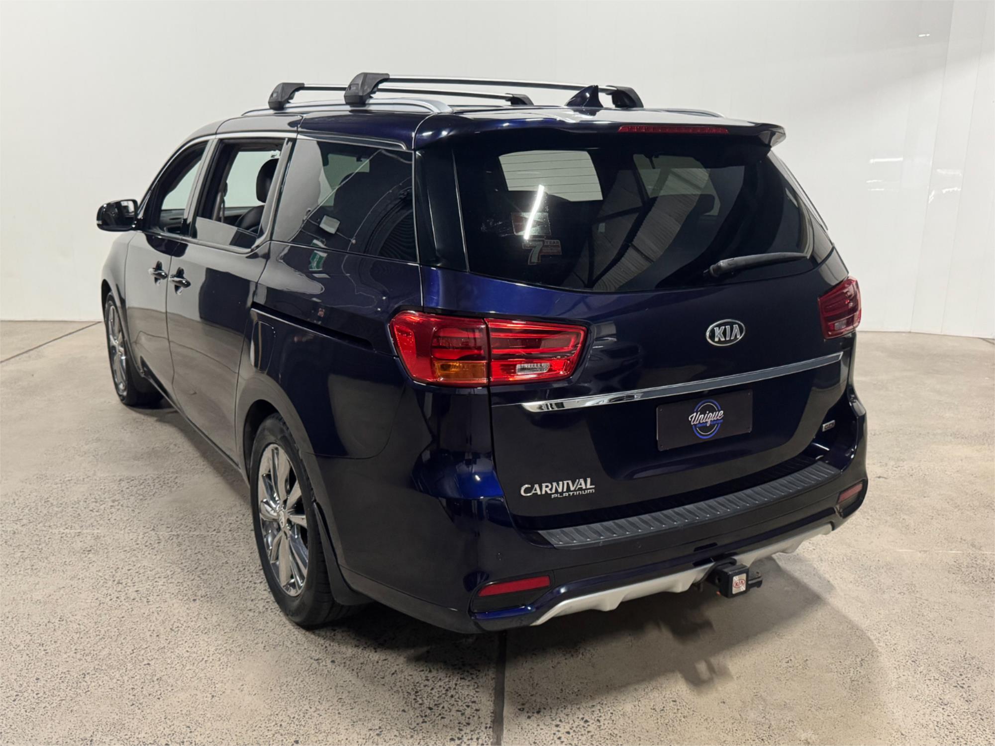 2018 KIA CARNIVAL YP PE MY19 PLATINUM 8 SP AUTOMATIC 4D WAGON