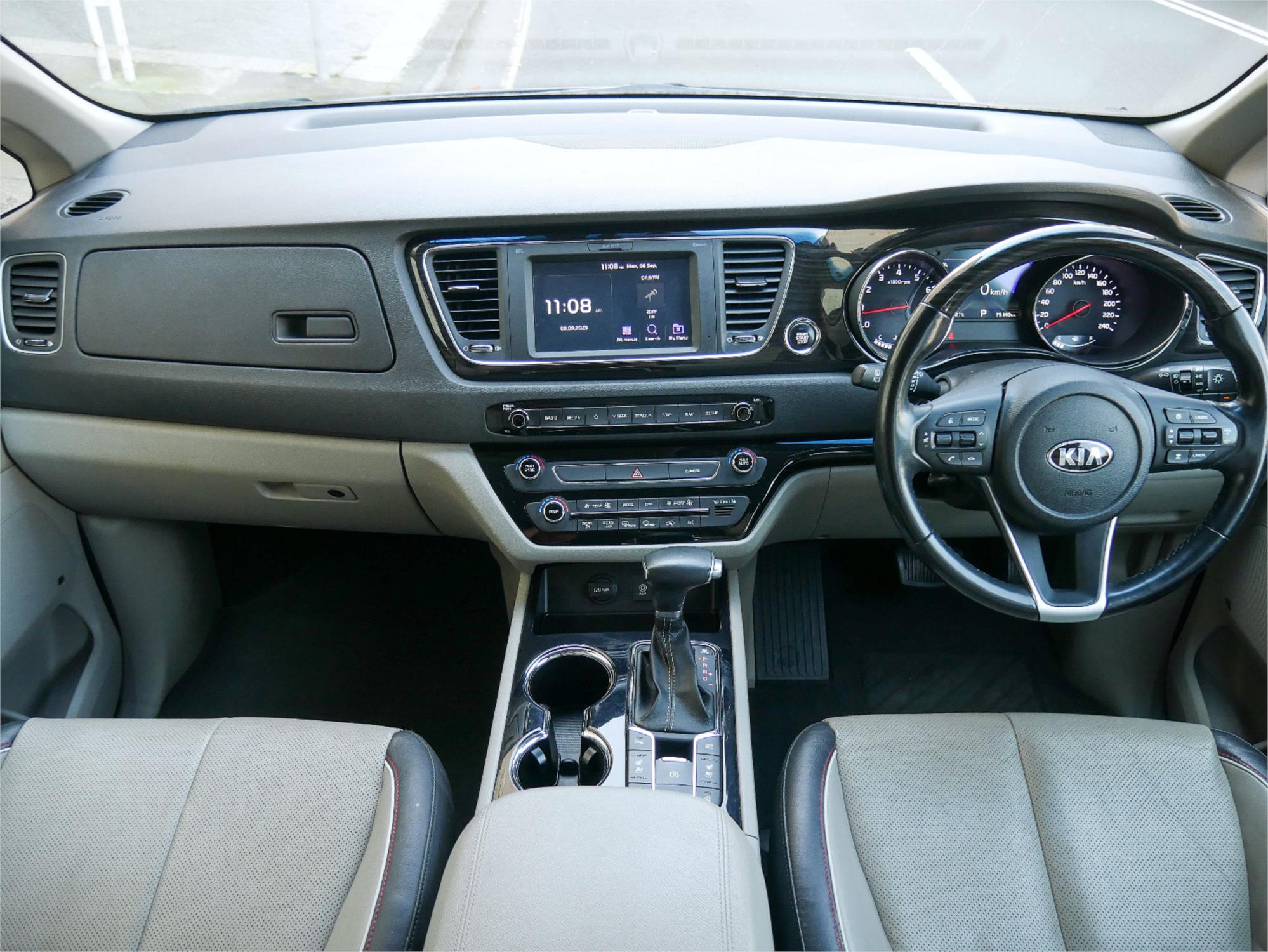 2018 KIA CARNIVAL YP PE MY19 PLATINUM 8 SP AUTOMATIC 4D WAGON