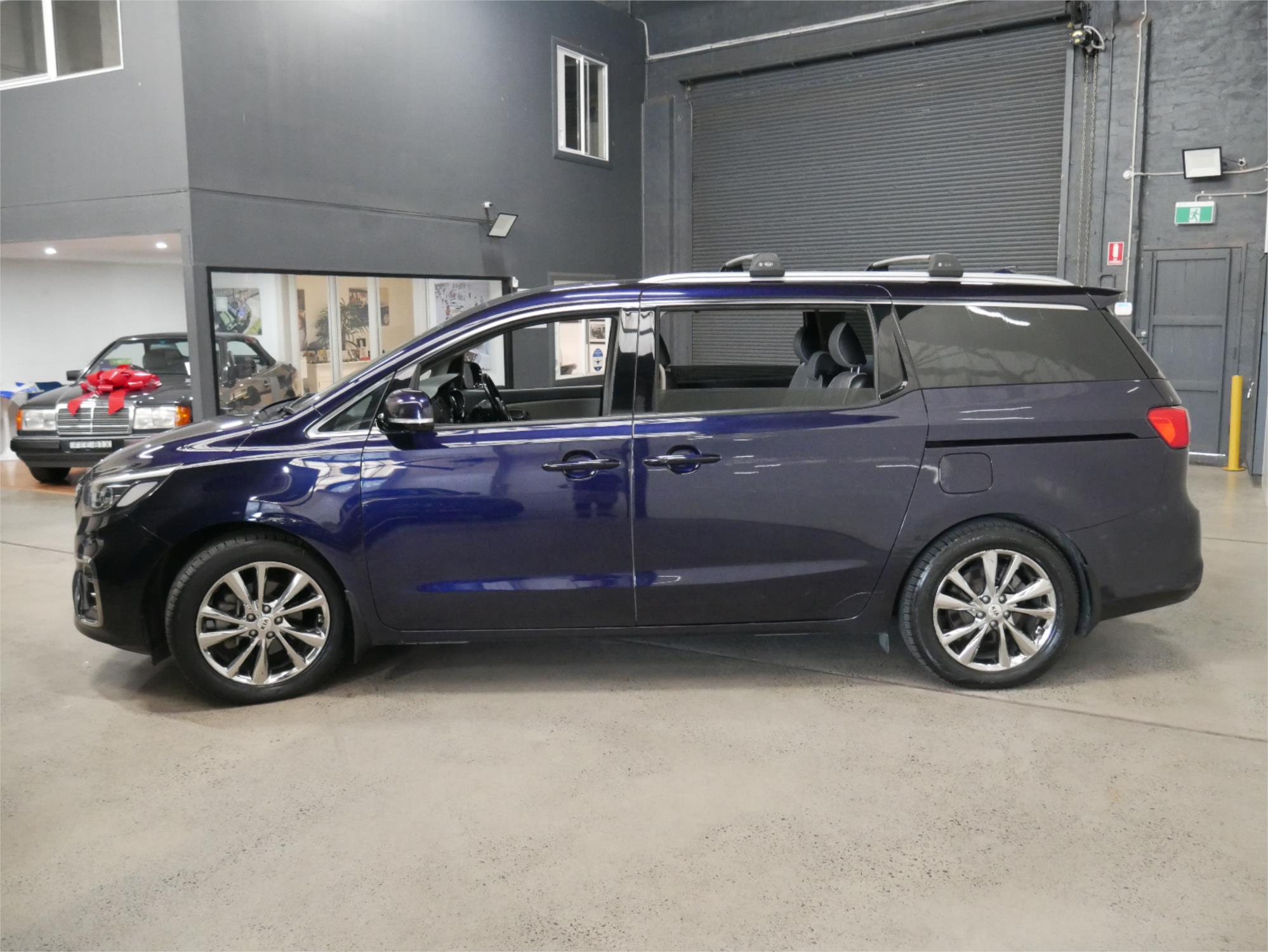 2018 KIA CARNIVAL YP PE MY19 PLATINUM 8 SP AUTOMATIC 4D WAGON