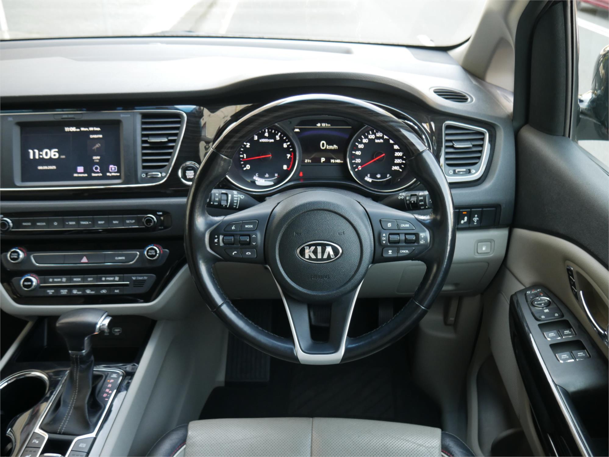 2018 KIA CARNIVAL YP PE MY19 PLATINUM 8 SP AUTOMATIC 4D WAGON