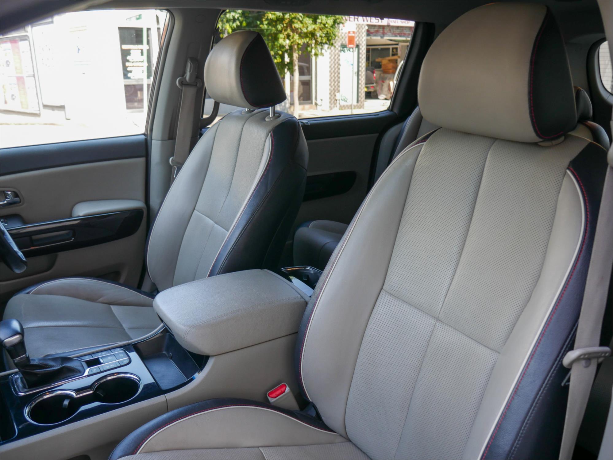2018 KIA CARNIVAL YP PE MY19 PLATINUM 8 SP AUTOMATIC 4D WAGON