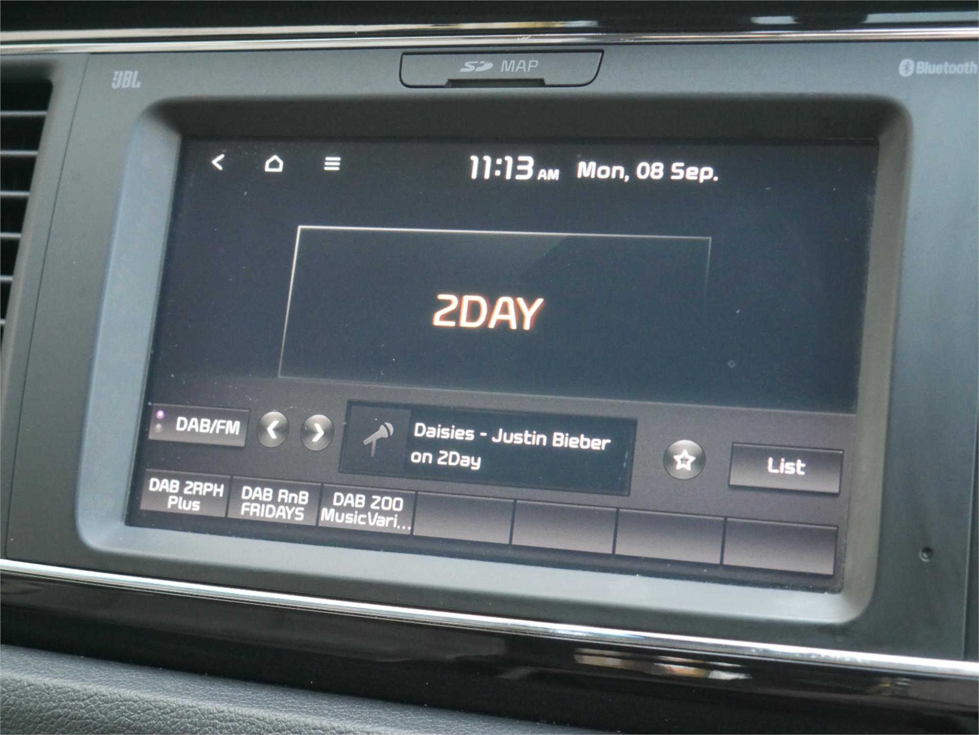 2018 KIA CARNIVAL YP PE MY19 PLATINUM 8 SP AUTOMATIC 4D WAGON