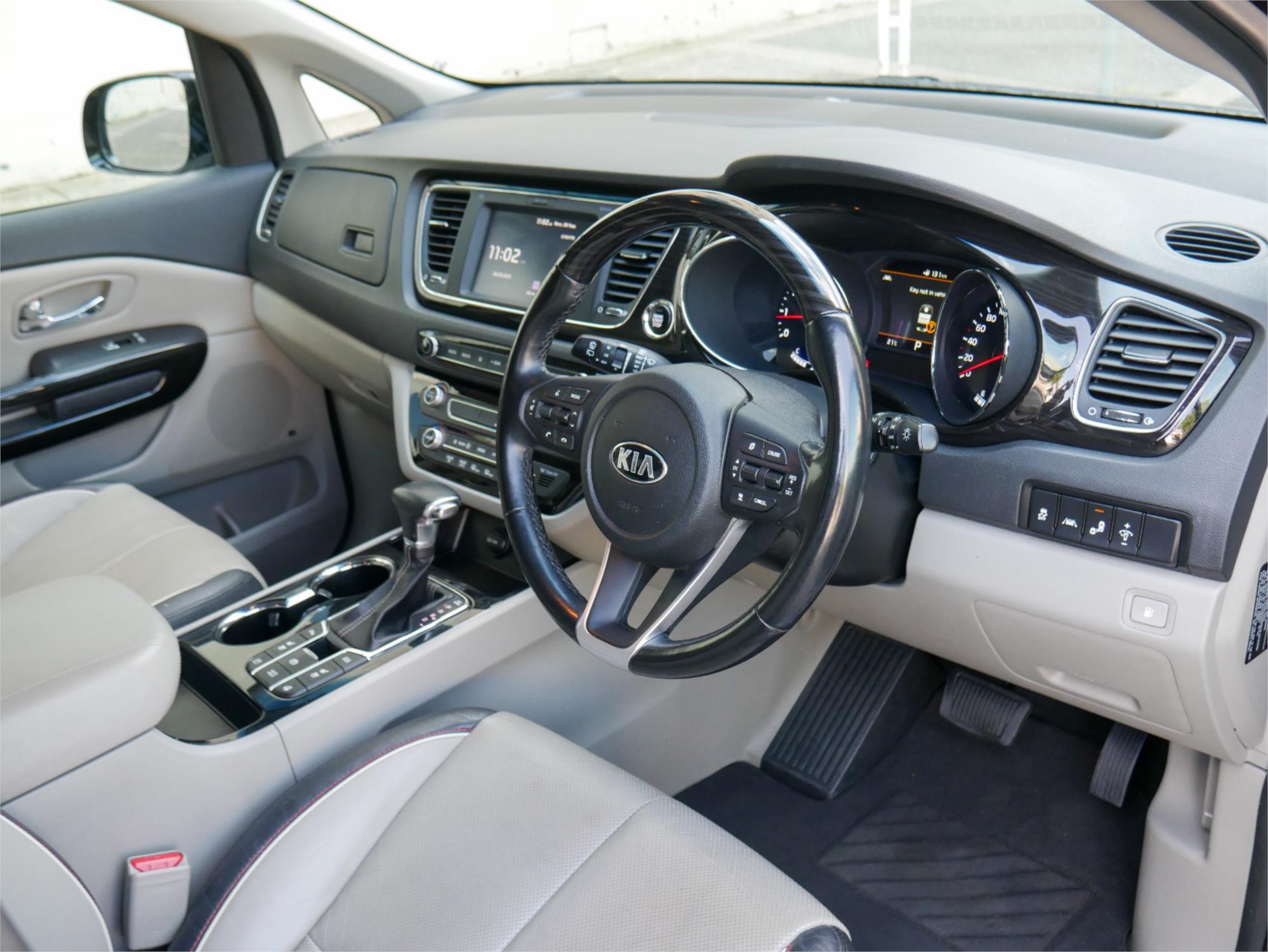 2018 KIA CARNIVAL YP PE MY19 PLATINUM 8 SP AUTOMATIC 4D WAGON