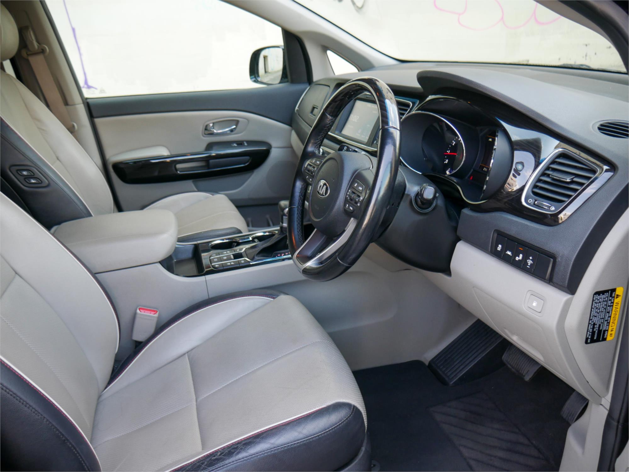 2018 KIA CARNIVAL YP PE MY19 PLATINUM 8 SP AUTOMATIC 4D WAGON