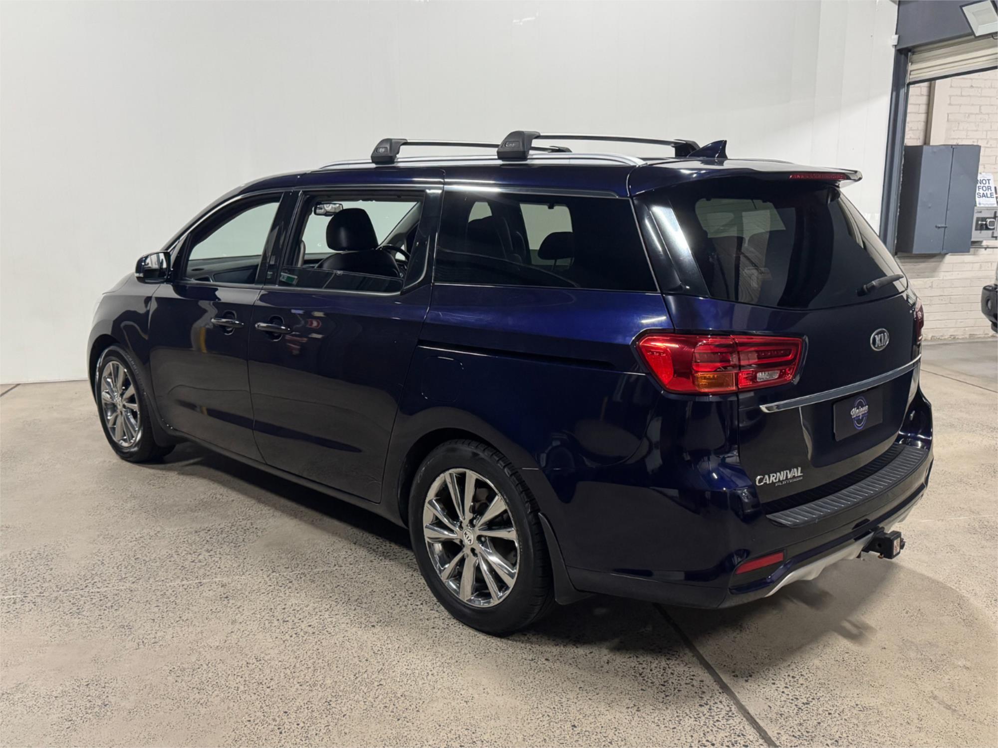 2018 KIA CARNIVAL YP PE MY19 PLATINUM 8 SP AUTOMATIC 4D WAGON