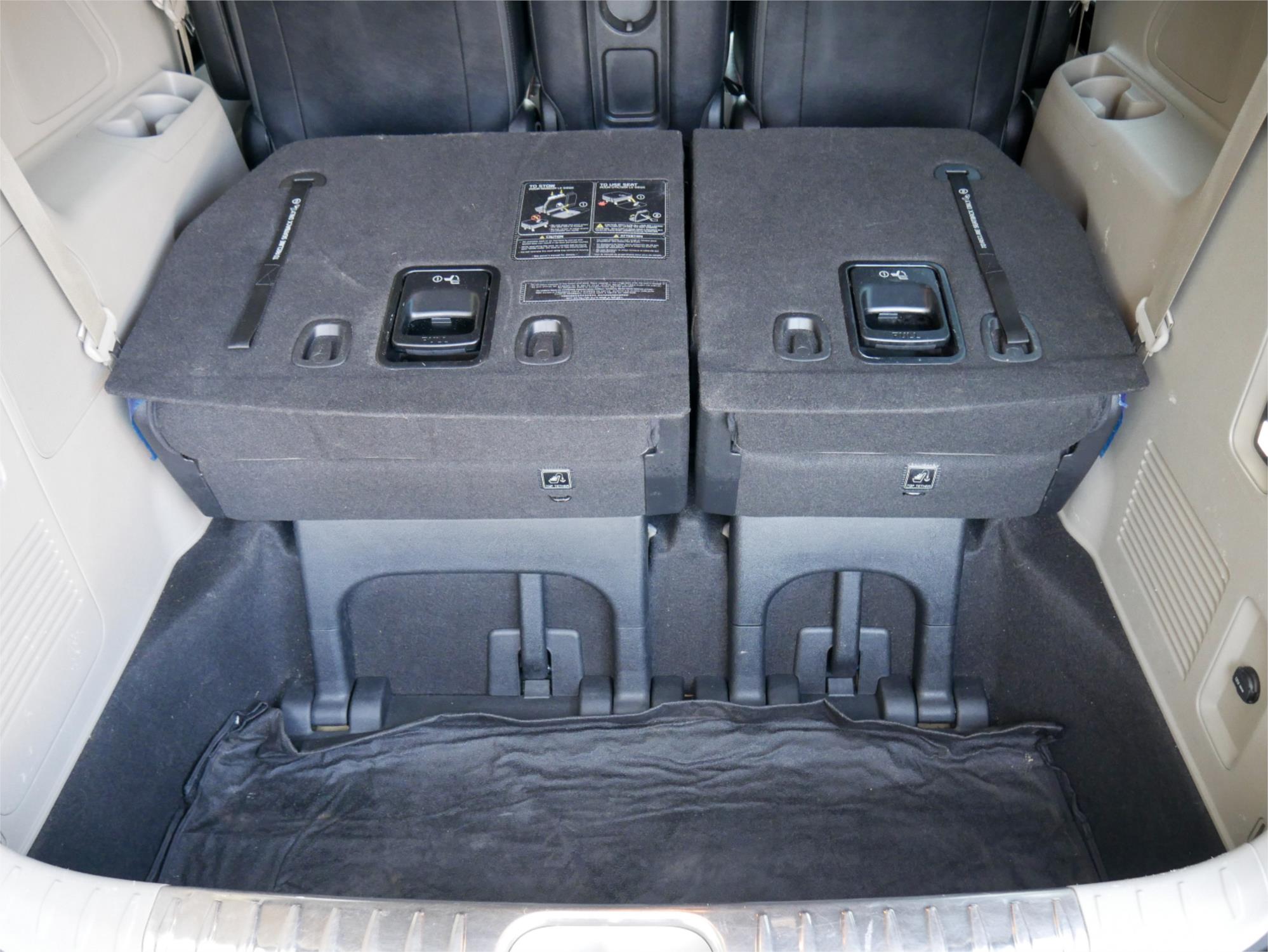 2018 KIA CARNIVAL YP PE MY19 PLATINUM 8 SP AUTOMATIC 4D WAGON