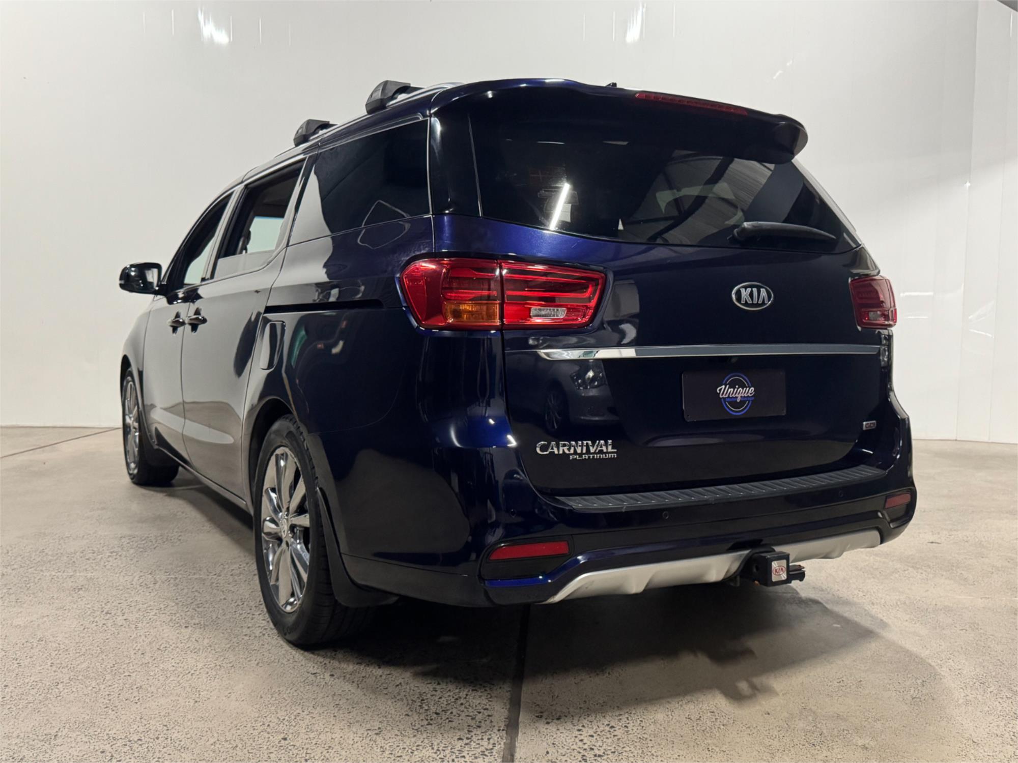 2018 KIA CARNIVAL YP PE MY19 PLATINUM 8 SP AUTOMATIC 4D WAGON