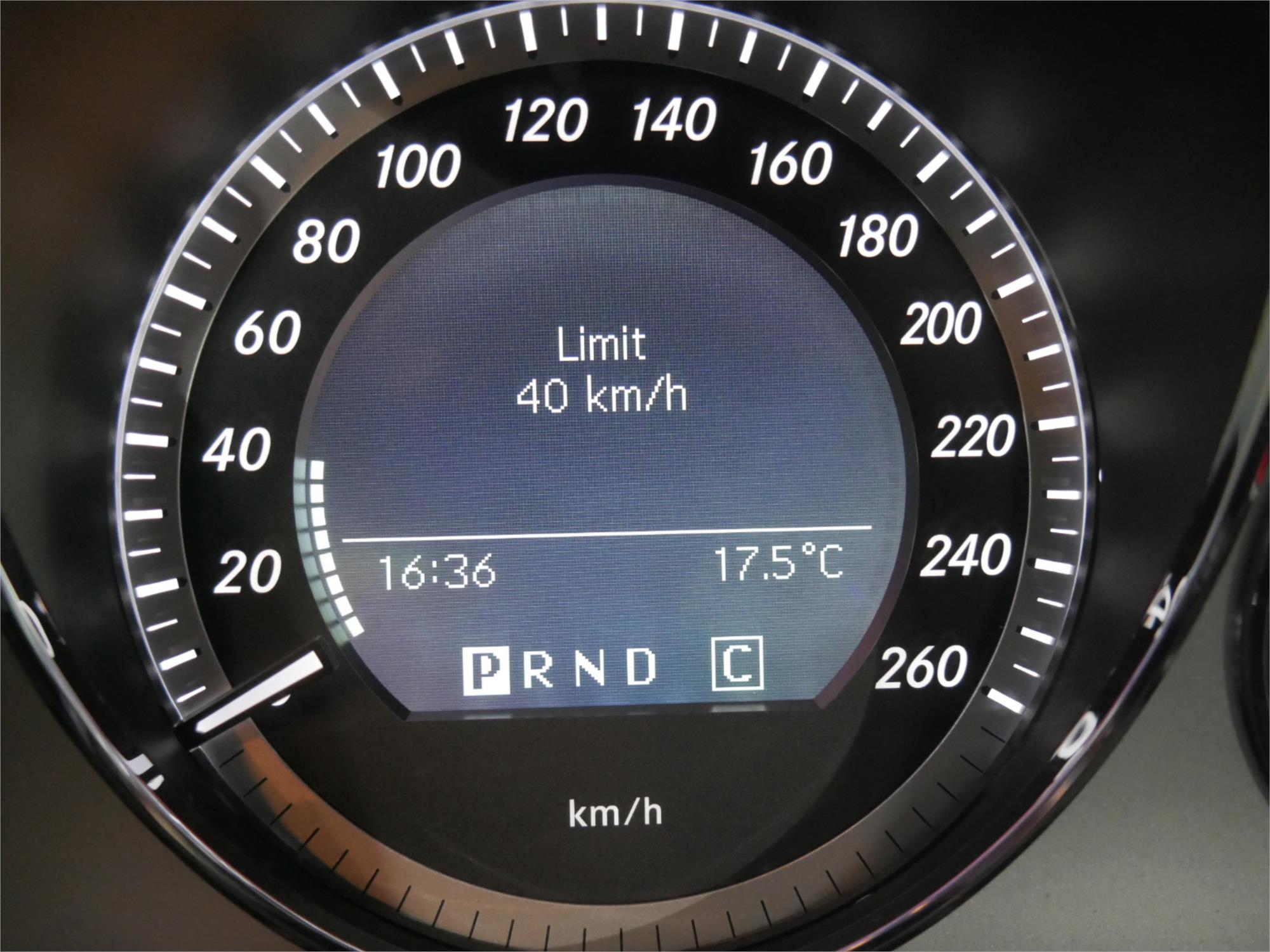2009 MERCEDES-BENZ C200 W204 KOMPRESSOR AVANTGARDE 5 SP AUTOMATIC TIPSHIFT 4D SEDAN