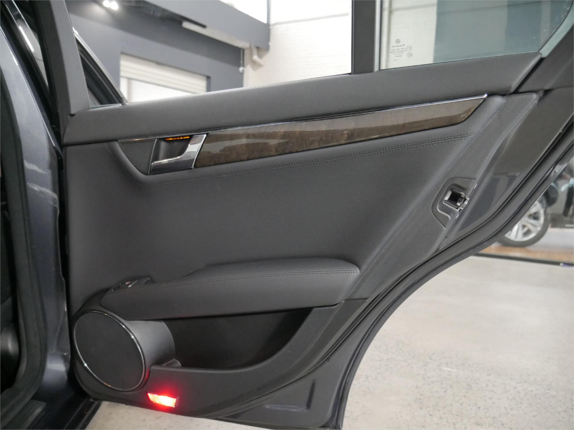 2009 MERCEDES-BENZ C200 W204 KOMPRESSOR AVANTGARDE 5 SP AUTOMATIC TIPSHIFT 4D SEDAN
