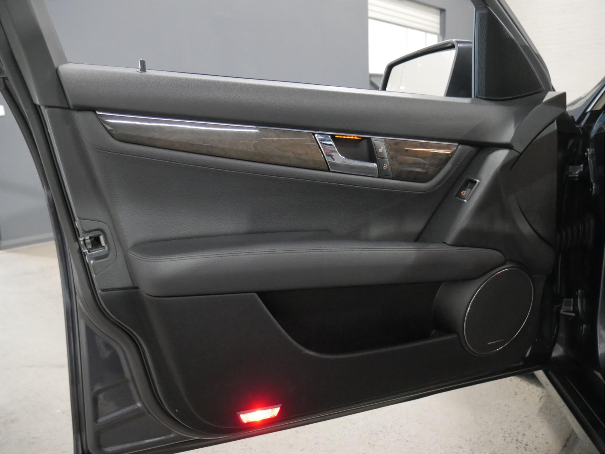 2009 MERCEDES-BENZ C200 W204 KOMPRESSOR AVANTGARDE 5 SP AUTOMATIC TIPSHIFT 4D SEDAN