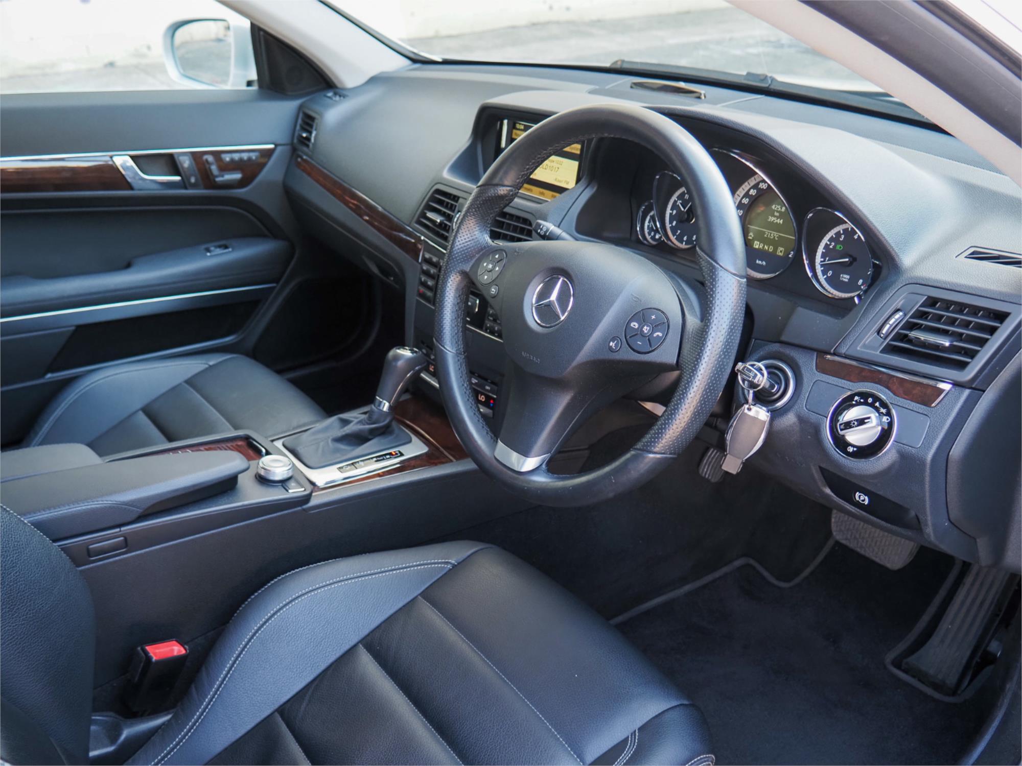 2009 MERCEDES-BENZ E250 207 CGI ELEGANCE 5 SP AUTOMATIC 2D COUPE