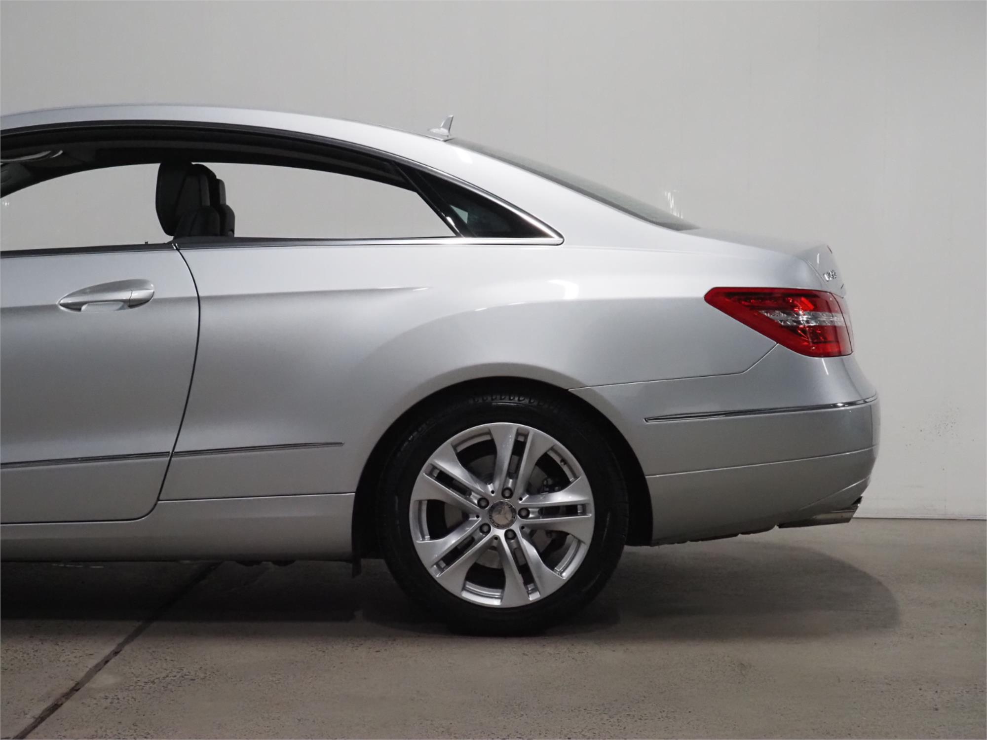 2009 MERCEDES-BENZ E250 207 CGI ELEGANCE 5 SP AUTOMATIC 2D COUPE