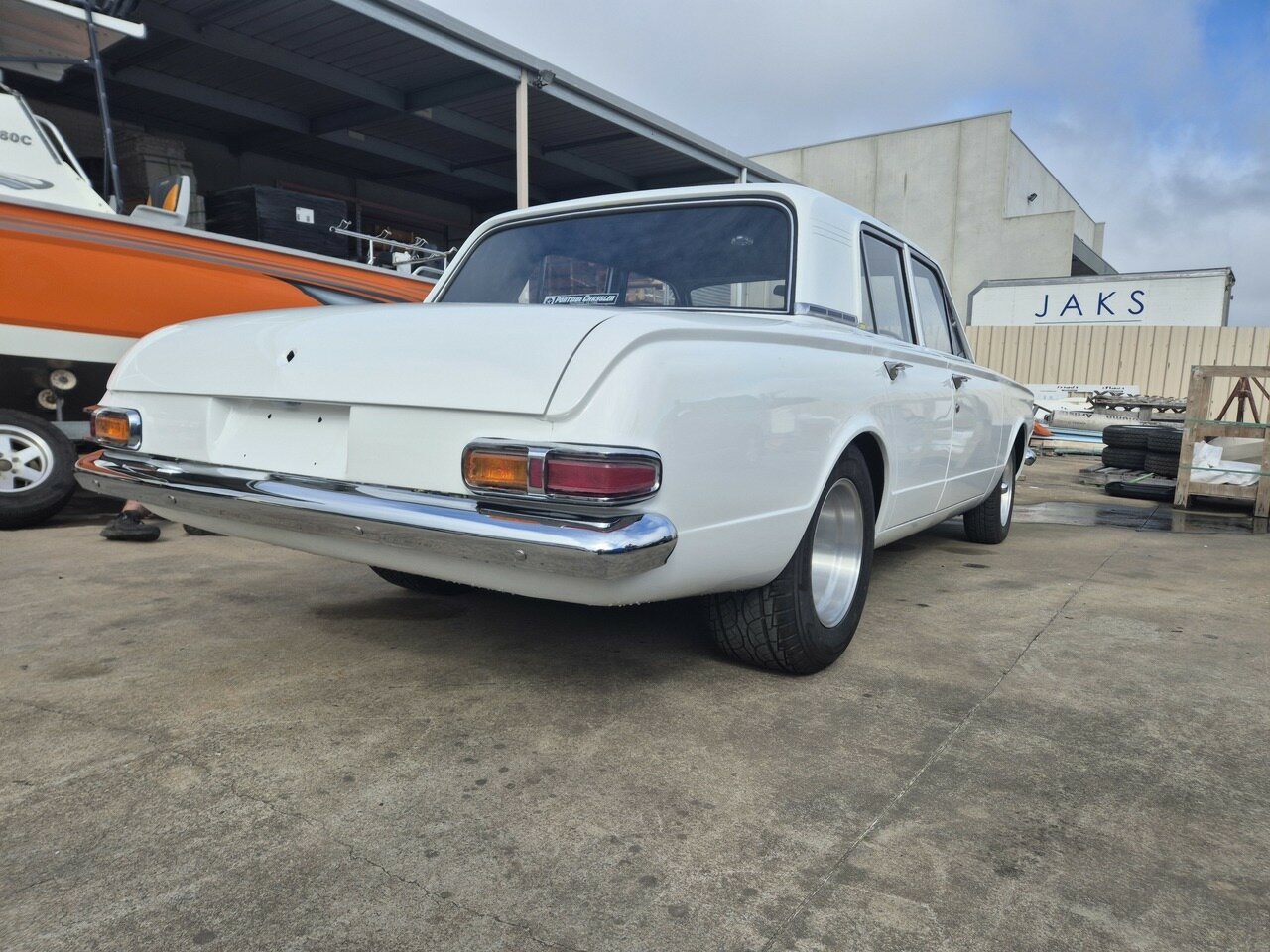 1965 CHRYSLER VALIANT AP6 SR 3 SP AUTOMATIC 4D SEDAN