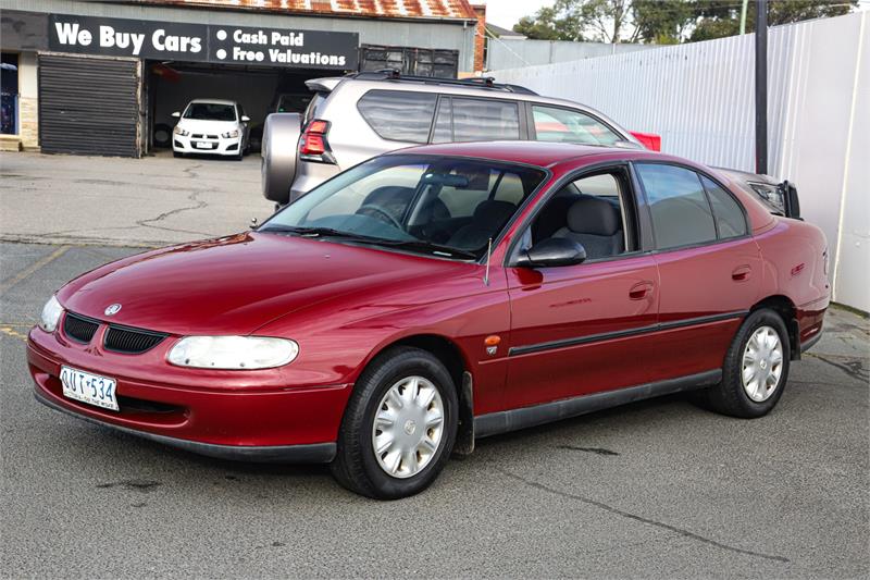 1998 HOLDEN COMMODORE VT EXECUTIVE AUTOMATIC SEDAN
