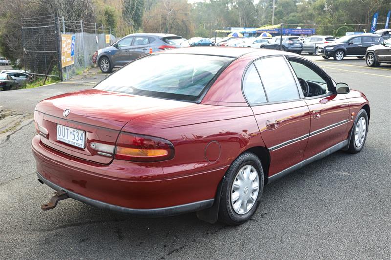 1998 HOLDEN COMMODORE VT EXECUTIVE AUTOMATIC SEDAN