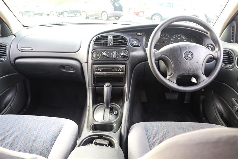 1998 HOLDEN COMMODORE VT EXECUTIVE AUTOMATIC SEDAN