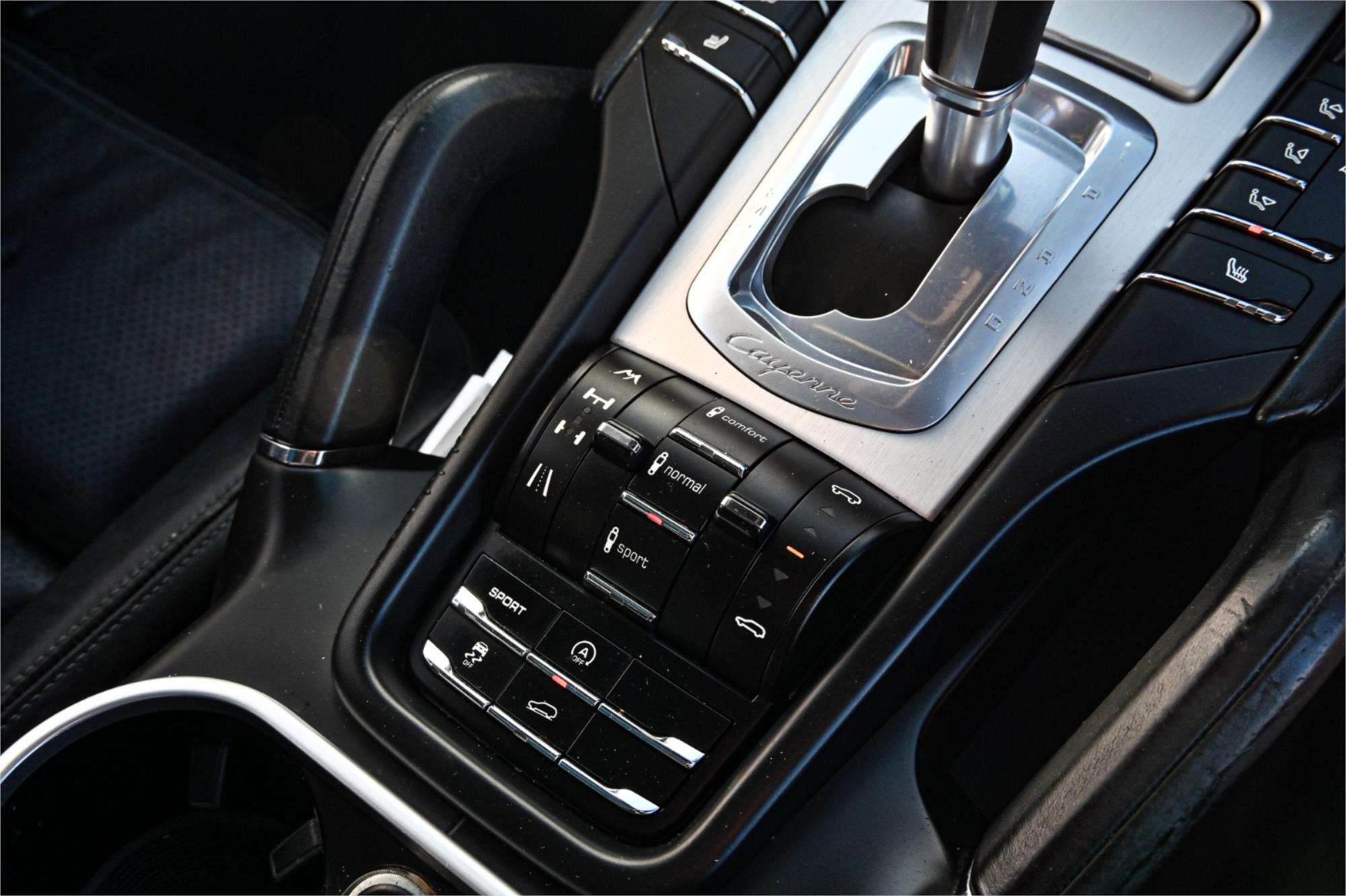 2011 PORSCHE CAYENNE SERIES 2 TURBO 8 SP AUTOMATIC TIPTRONIC 4D WAGON